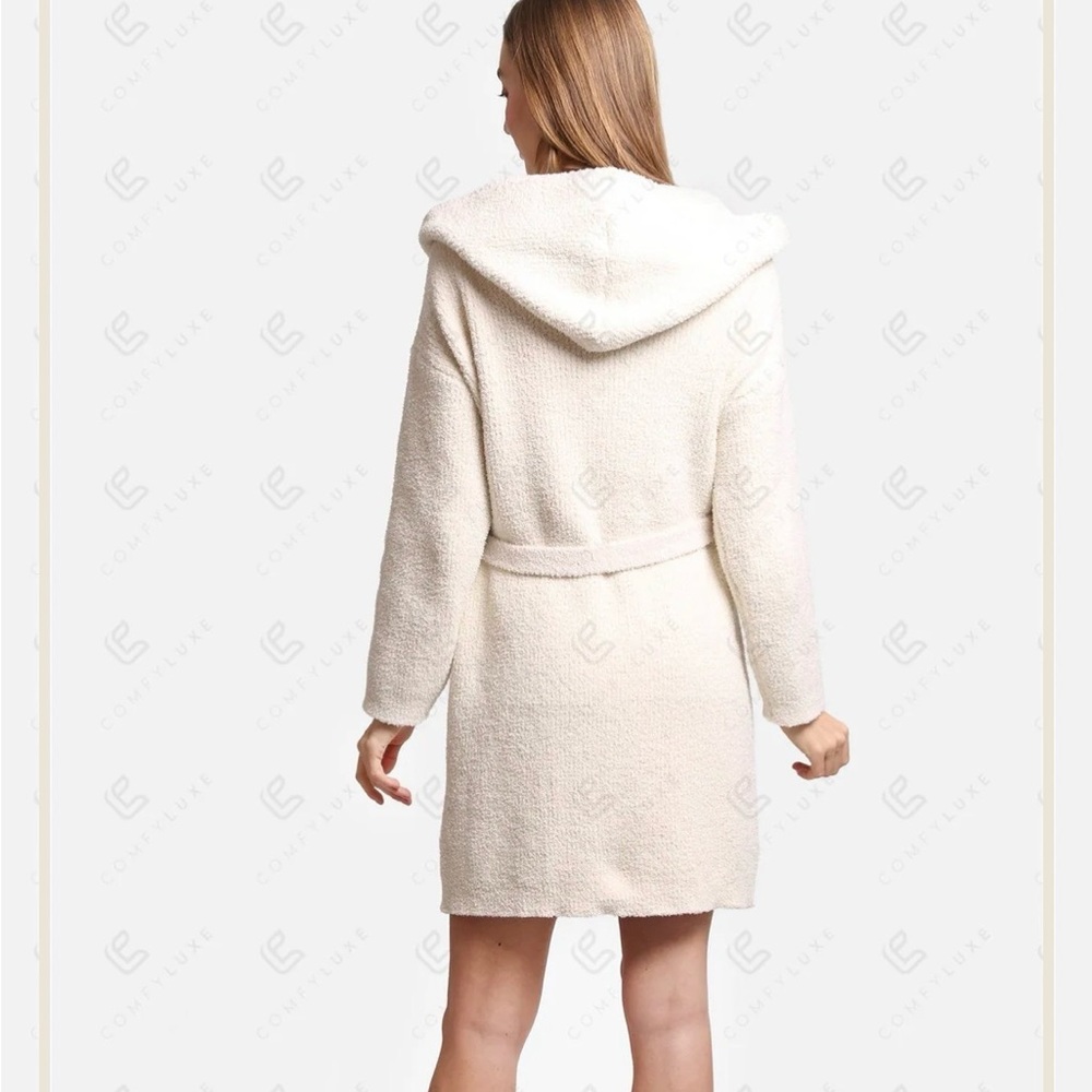 Cozy Luxurious Ivory Hooded Robe